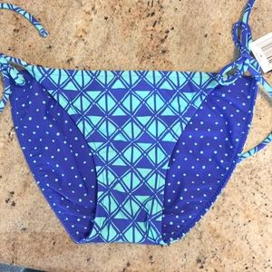 Smoothies bikini bottoms